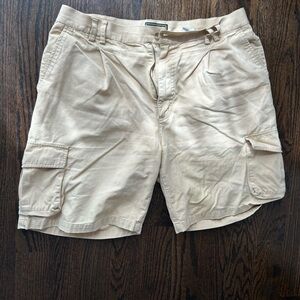 Men’s Timberland khaki cargo shorts size 38